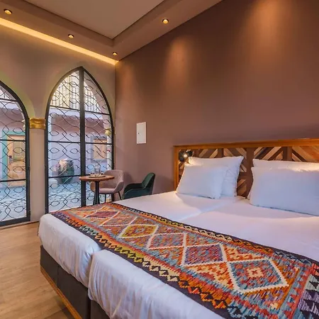 호텔 Origens Urban Retreat Adults Only 3*