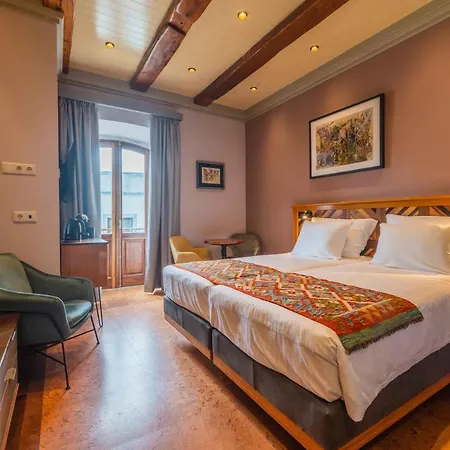 호텔 Origens Urban Retreat Adults Only 3*